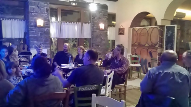 image «Ουζερί Το Κύμα» Κάθε Σάββατο βράδυ γινόμαστε όλοι μια παρέα!
