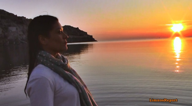 image Η Γιάννα στο χρυσό ηλιοβασίλεμα της Λήμνου (Βίντεο)