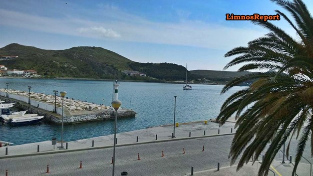 image ΛΗΜΝΟΣ: Το πρώτο ιστιοπλοϊκό της σεζόν πριν από λίγο στο λιμάνι!!(φωτο)