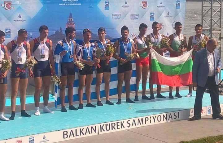 image Και σήμερα έκανε την Λήμνο Περήφανη ο Ντινενής!!! Χρυσός Βαλκανιονίκης στο αγώνισμα 4Χ τετραπλό σκίφ στην Κωνσταντινούπολη