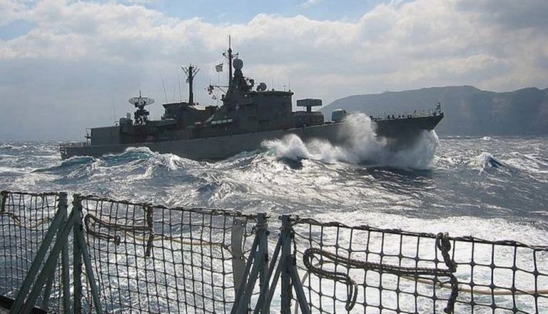 image Περίεργη υπόθεση: Γιατί η φρεγάτα Έλλη άφησε τουρκικό πλοιάριο με ναρκωτικά