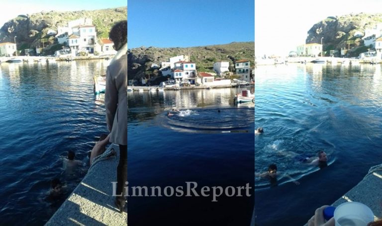 image Τρία παλικαράκια βούτηξαν στον Αη Στράτη να πιάσουν τον σταυρό. Ευλογημένος ο βενιαμίν της παρέας (Βίντεο-φωτο)