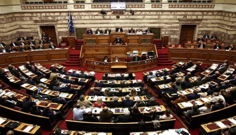 image Μίνι – ασφαλιστικό: Όλες οι αλλαγές που φέρνει για επιχειρήσεις, υπαλλήλους και μητέρες