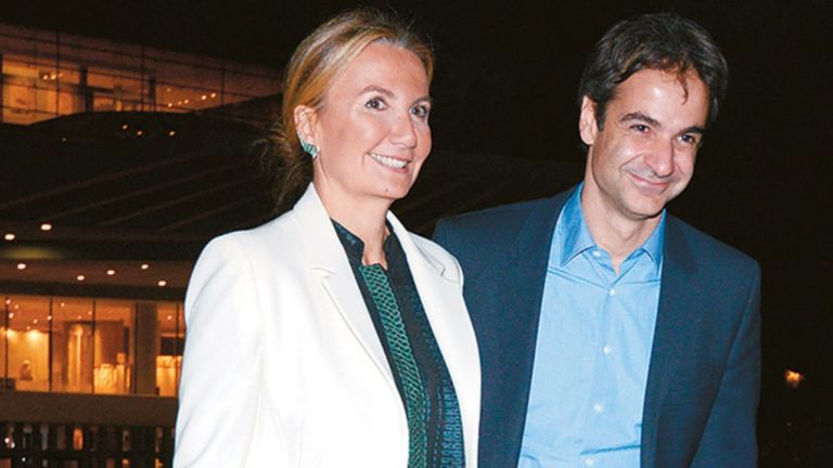 image Επίθεση με γκαζάκια στην επιχείρηση της Μαρέβας Μητσοτάκη.