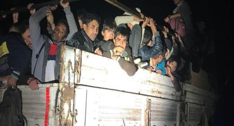 image Πρωτοφανή κύματα λαθρομεταναστών στα σύνορα Τουρκίας με Ιράν – Στόχος Έβρος και Αιγαίο