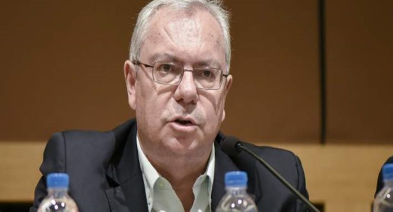 image Σταμάτης Μαλέλης: Κύριοι της κυβέρνησης. Τέλος η κοροϊδία. Τέλος η ανοχή. Είσαστε ανεπιθύμητοι στη Λέσβο.