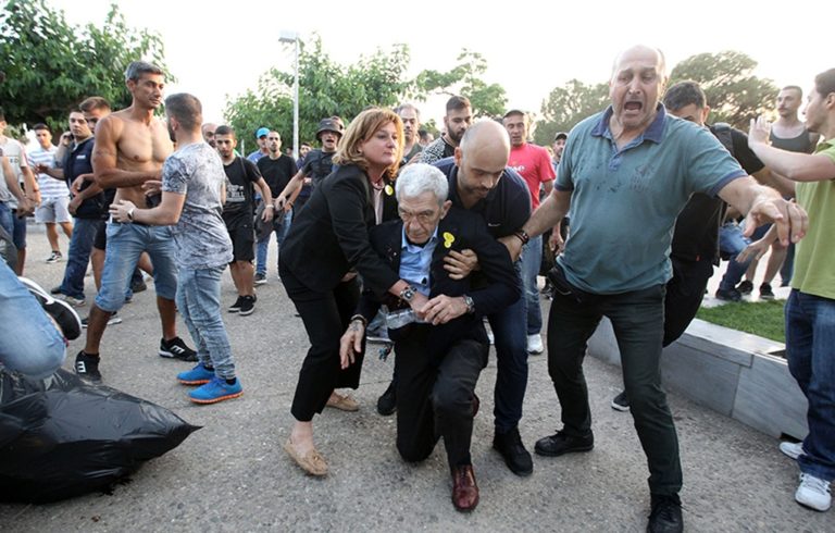image «Ξύλο» στον Γιάννη Μπουτάρη από Πόντιους στο Λευκό Πύργο: Βρισιές, σπρωξιές και χτυπήματα – (βιντεο-φωτο)