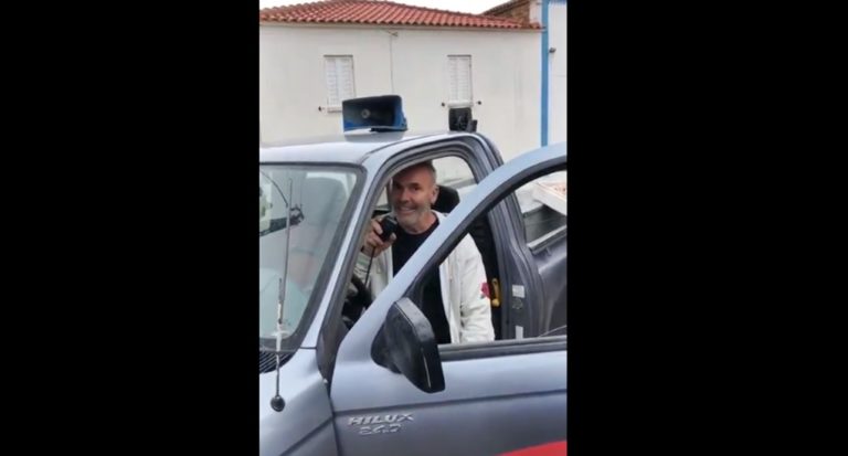 image Ξεκαρδιστικό βίντεο με τον Στέλιο Ρόκκο να πουλάει ψάρια!