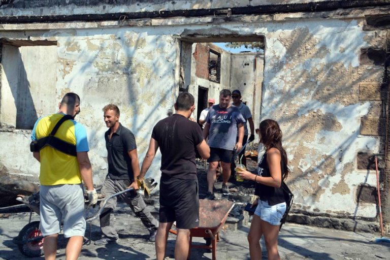 image Λήμνος: Oι απλοί άνθρωποι έδειξαν έμπρακτα την αλληλεγγύη. Σειρά του Δημάρχου (Επιστολή της Ελεονώρας Γεώργας για τον Ιππόκαμπο)
