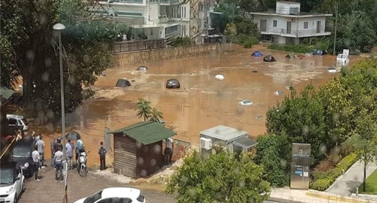 image «Λίμνη» το Μαρούσι – Εκατοντάδες αυτοκίνητα «βούλιαξαν» – Κινδυνεύουν άνθρωποι – 8 εγκλωβισμένοι (φωτο)