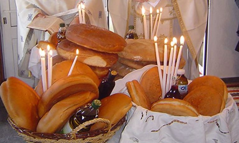 image Ο Σύλλογος Εθελοντών Αιμοδοτών Λήμνου τελεί αρτοκλασία υπέρ υγείας στον Ιερό Ναό του Αγίου Παντελεήμωνα στο Ανδρώνι
