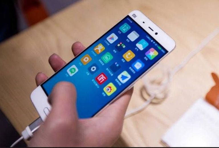 image Με sms θα λάβουν οι νεοδιόριστοι εκπαιδευτικοί την έκπτωση 30% στα αεροπορικά εισιτήρια