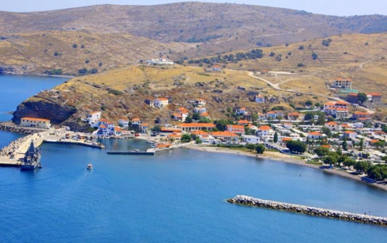 image Στον Άη Στράτη με μήνυμα αλληλεγγύης: Μαθητές και γονείς από την Καλαμπάκα σε ένα ξεχωριστό ταξίδι προσφοράς