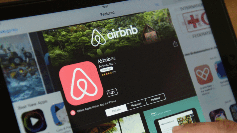 image Πώς Airbnb, Booking, Expedia θα πετάξουν στην Ελλάδα εκτός όλα τα… πειρατικά καταλύματα -Το κόλπο της ΑΑΔΕ