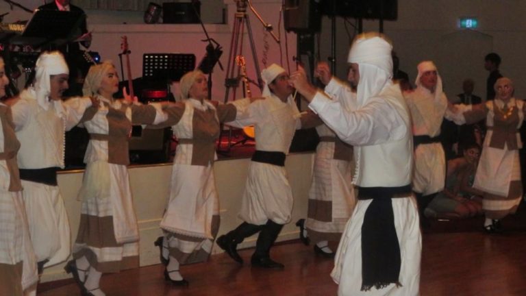 image Εντυπωσίασαν τα χορευτικά συγκροτήματα στον χορό των Λημνίων στη Μελβούρνη (φωτο)