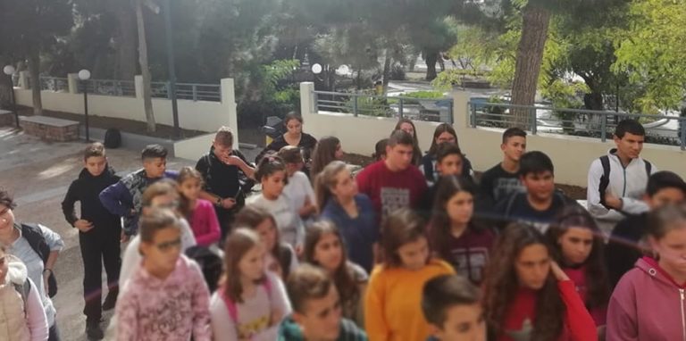 image Το Γυμνάσιο Μούδρου συναντά το Πολεμικό Μουσείο Αθηνών (φωτο)
