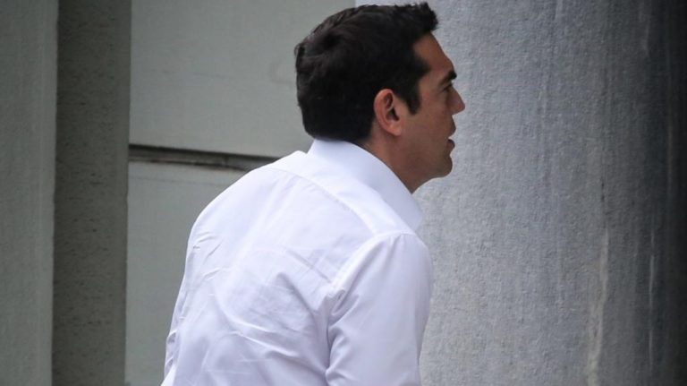 image (ΕΙΚΟΝΕΣ) Πρώτη μέρα στο ΥΠΕΞ ο Αλ. Τσίπρας! Σύσκεψη με φόντο το τουρκικό casus belli