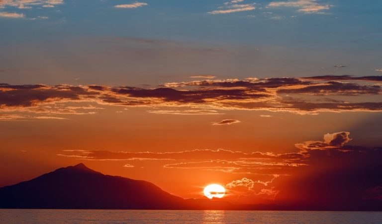 image Θεόδωρος Μπαβέας: Πάντα εκτιμούσα το ήθος και την προσωπικότητα του Μπάμπη Χατζόγλου.