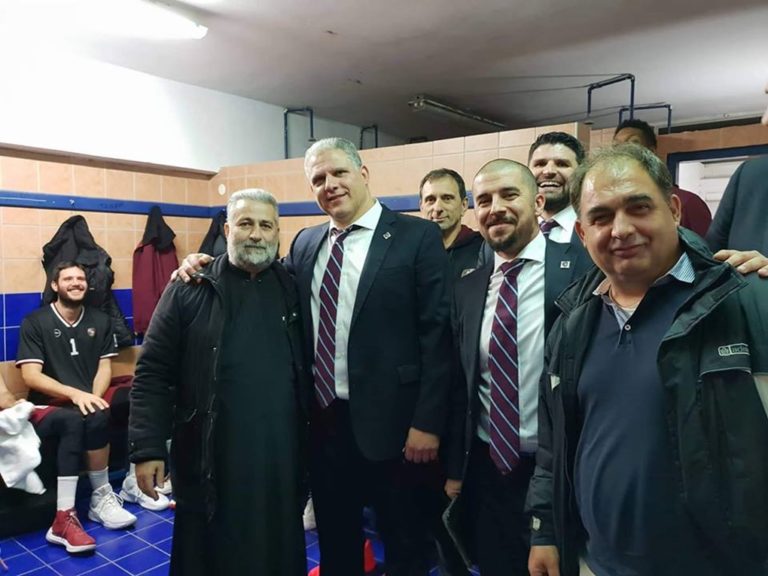 image Υπερίσχυσε η πατρίδα για τον π. Δημήτρη Αμπανάβα στον αγώνα Ηφαιστος- Ρέθυμνο (φωτο)