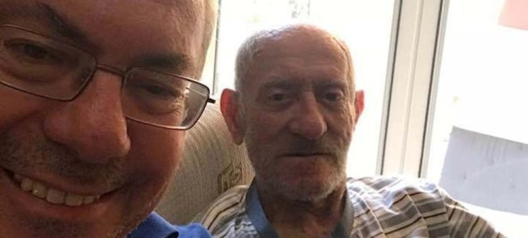 image Σταμάτης Μαλέλης: Το συγκλονιστικό αντίο στον πατέρα του…