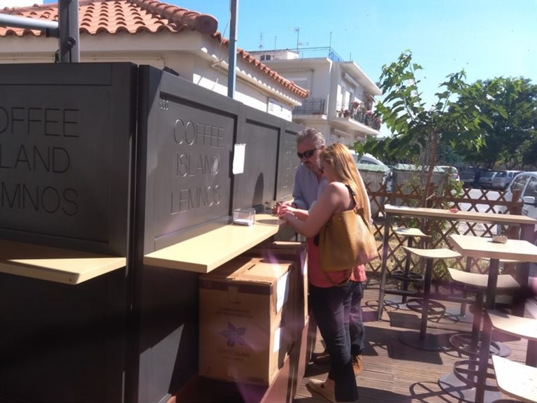 image Έστησε το δικό του exit poll το coffee island στην Μύρινα! (ΦΩΤΟ)