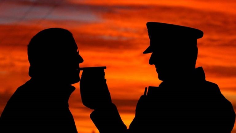 image Ερχεται το αλκοολόμετρο στα αυτοκίνητα – Πότε και πώς θα εφαρμοστεί