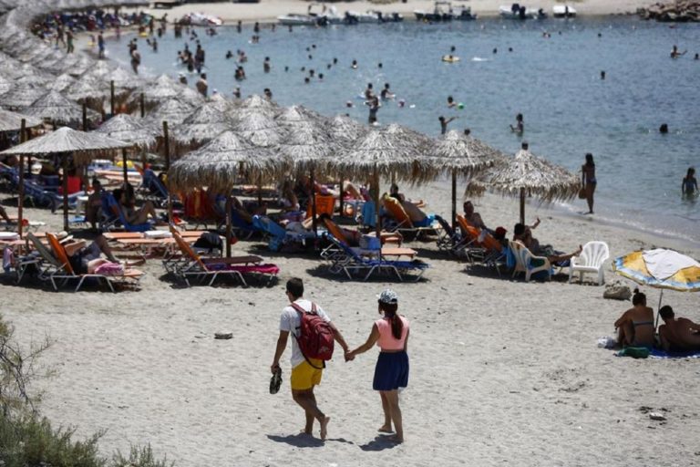image Λέσβος : “Μπαράζ” συλλήψεων  για για παραβάσεις της νομοθεσίας για την προστασία του αιγιαλού και της παραλίας.