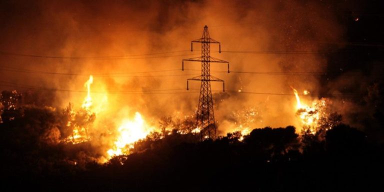 image Φωτια στον Υμηττό: Οι συγκλονιστικές εικόνες που μετέδωσαν Sky News και RT [βίντεο]