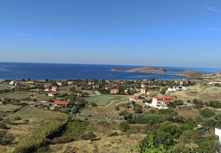 image Πλατύ: Το όμορφο χωριό και η διάσημη παραλία της Λήμνου! (φωτο)