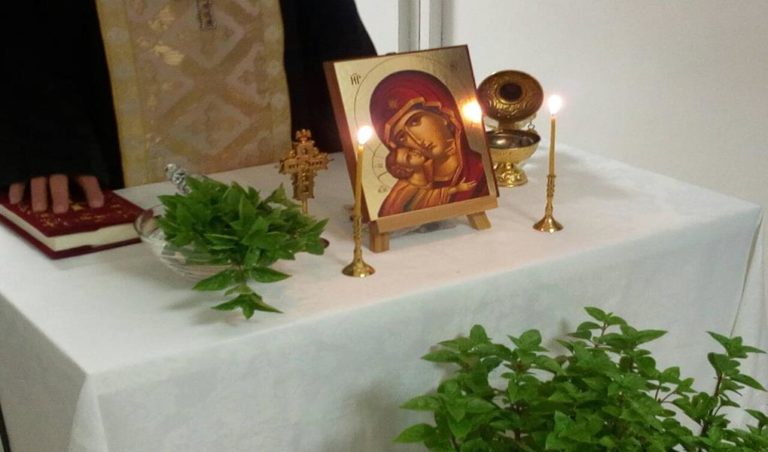image Λέρος: Επεισοδιακή η ορκωμοσία του νέου δημοτικού συμβουλίου με προπηλακισμούς, σπρωξίματα και βρισιές – Δείτε βίντεο