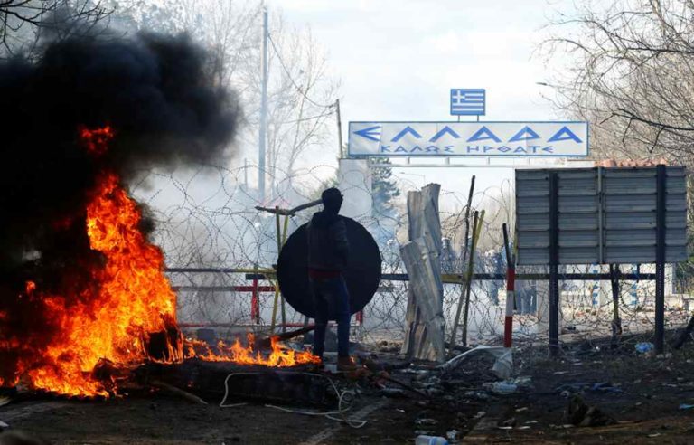 image Έβρος: Βίντεο με προειδοποιητικά πυρά των Ενόπλων Δυνάμεων