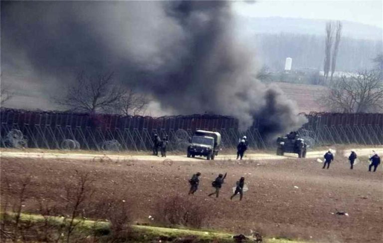 image Έβρος: Βροχή δακρυγόνων από την Τουρκία στο ελληνικό έδαφος – Δείτε βίντεο