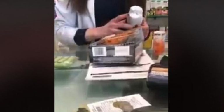 image Σάλος με βίντεο που δείχνει «Υποτιθέμενο δημοσιογράφο» να τραμπουκίζει φαρμακοποιό -Open: Δεν ανήκει στο δυναμικό μας, θα κινηθούμε νομικά