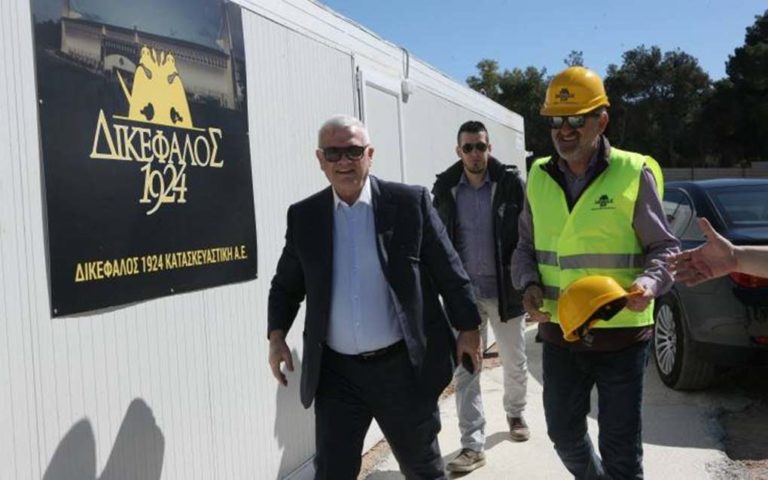 image Η ΑΕΚ δίνει το πρώτο εισιτήριο διαρκείας στον ηλικιωμένο που «έφαγε» το πρόστιμο