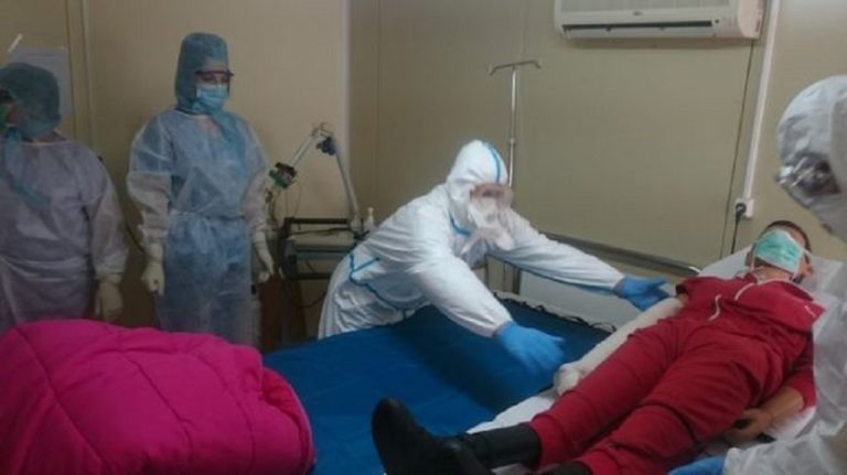 image Κορωνοϊός: Σε κρίσιμη κατάσταση η 17χρονη που διασωληνώθηκε