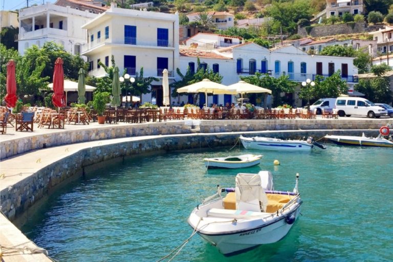 image Κορονοϊός: Τι λέει στο enikos.gr ο 25χρονος γιος εφοπλιστή μετά το εξιτήριο – Γιατί ο δήμος Ικαρίας δεν θα προσφύγει τελικά εναντίον του