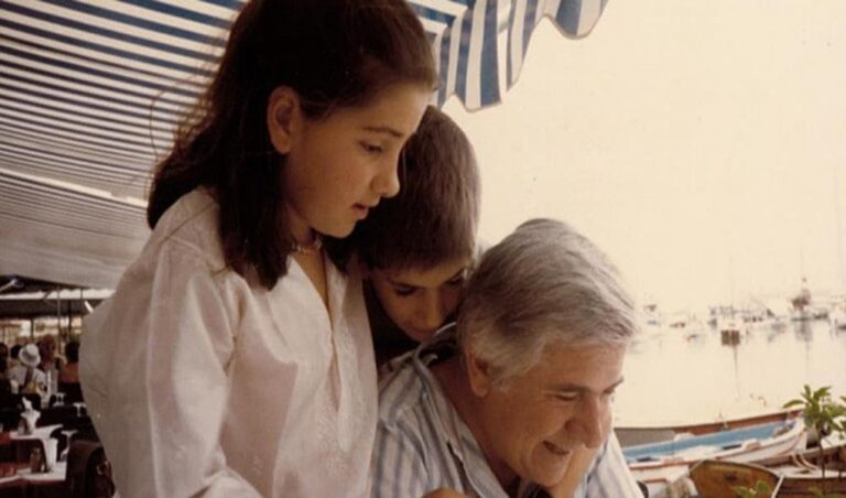 image Τριάντα ένα χρόνια από τη δολοφονία του Παύλου Μπακογιάννη: Η συγκινητική ανάρτηση της Ντόρας