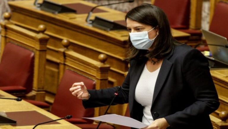 image Yπουργός Παιδείας, Νίκη Κεραμέως : Γυμνάσια και Δημοτικά μετά το Πάσχα.