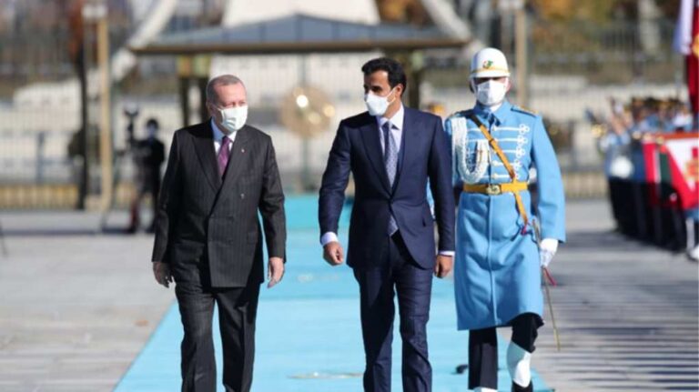 image «Σανίδα σωτηρίας» στην τουρκική οικονομία: Το Κατάρ εξαγόρασε το 10% του χρηματιστηρίου της Κωνσταντινούπολης