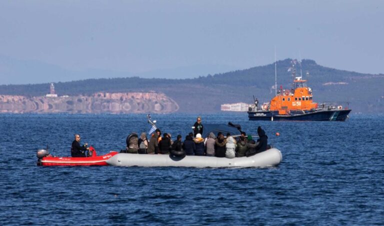 image Βόρειο Αιγαίο: Δήμοι και περιφέρεια ζητούν συνάντηση με Μητσοτάκη