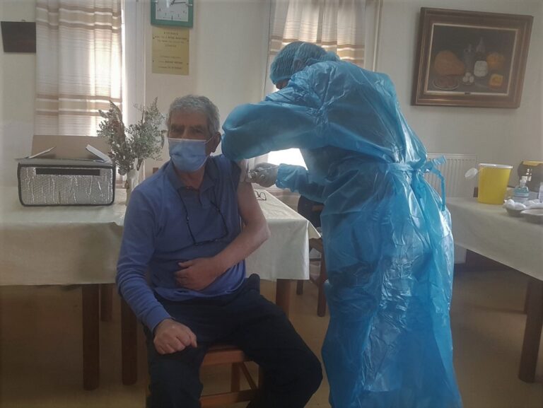 image Γκίκας Μαγιορκίνης: Γιατί η γρίπη εμφανίστηκε δύο μήνες νωρίτερα – Τι είπε για τα εμβόλια.