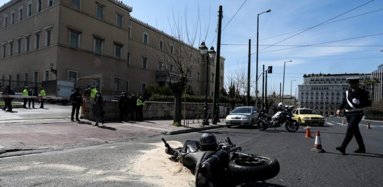 image «Το παιδί μου είναι νεκρό» – Συγκλονίζει η μητέρα του 23χρονου για το τροχαίο στη Βουλή (βίντεο)