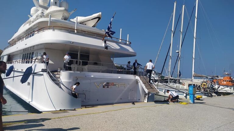 image Η θαλαμηγός Mega Yacht VERA του Μελισσανίδη στη Λήμνο! (φωτο)