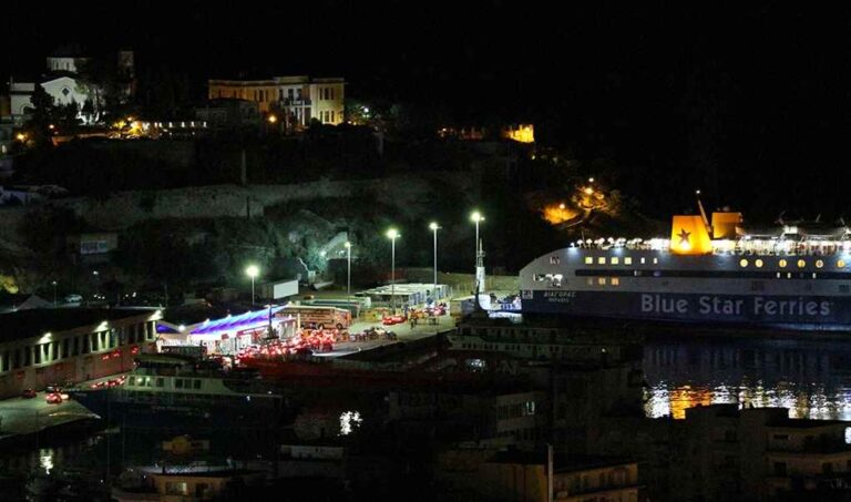image BLUE STAR MYCONOS : “Στο ίδιο έργο θεατές”….4 επιβάτες κατέβηκαν στην Μυτιλήνη αντί για Άγιο Ευστράτιο.