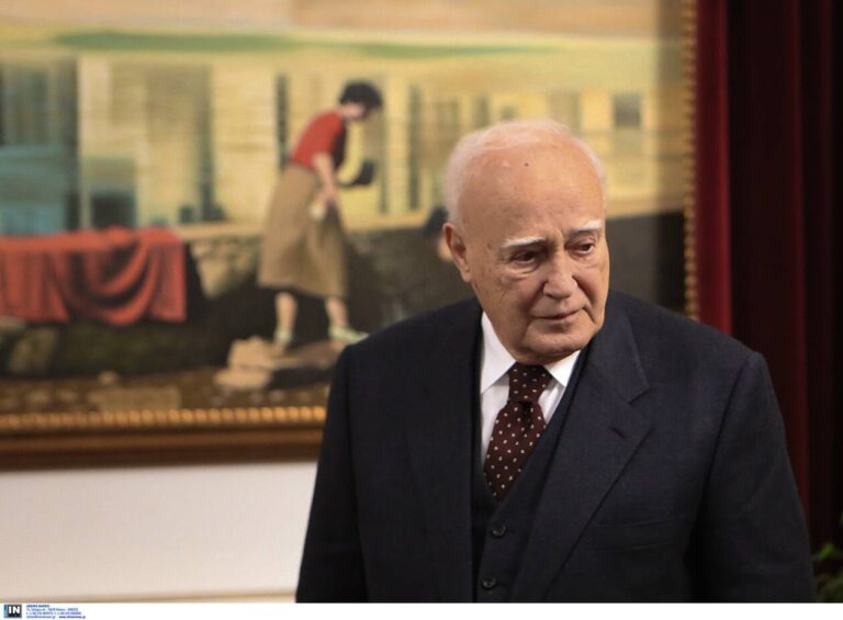 image Απεβίωσε ο Κάρολος Παπούλιας