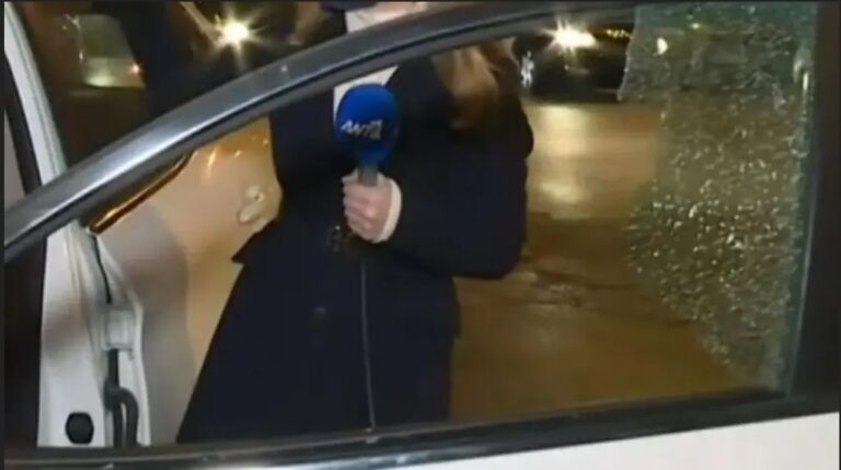 image Απίστευτο περιστατικό με τηλεοπτικό συνεργείο: Προσπάθησαν να το κλέψουν την ώρα που η δημοσιογράφος ήταν on air!  (βιντεο)