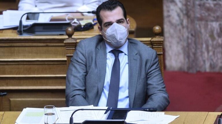 image Θάνος Πλεύρης για πρόστιμα στους ανεμβολίαστους άνω των 60: Καταργούνται από 15 Απριλίου
