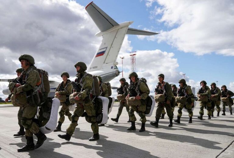 image «Καζάνι που βράζει» η Ουκρανία: Ο Μπάιντεν στέλνει 3.000 στρατιώτες στην Ευρώπη