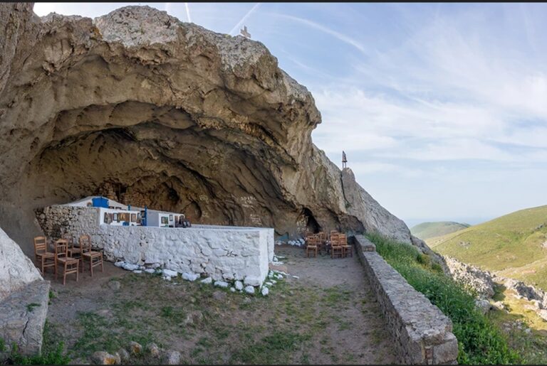 image Τραυματισμός τουρίστριας στην Κακαβιωτισσα