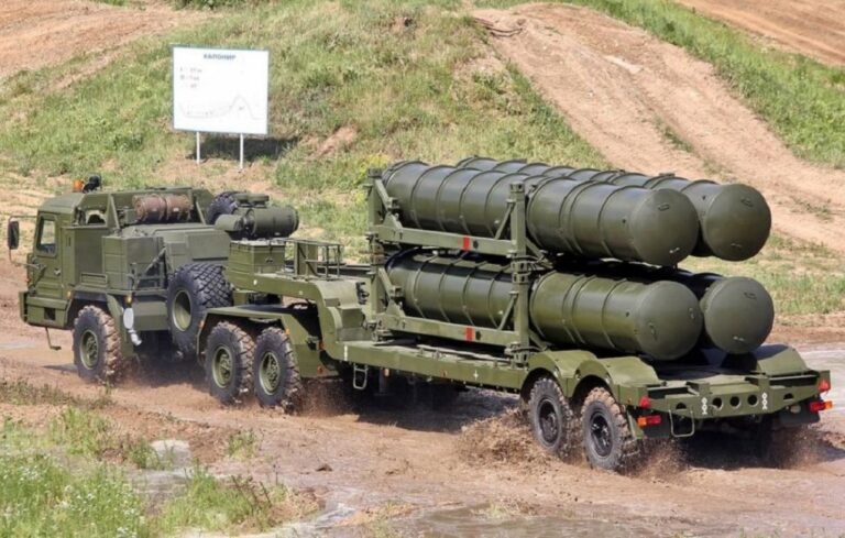 image Οι Ρώσοι μεταφέρουν πυραύλους S-300 και S-400 στα σύνορα Λευκορωσίας και Ουκρανίας